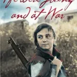 WE WERE YOUNG AND AT WAR: The first-hand story of young lives lived and lost in World War II byWallis, Sarah; Olcsó